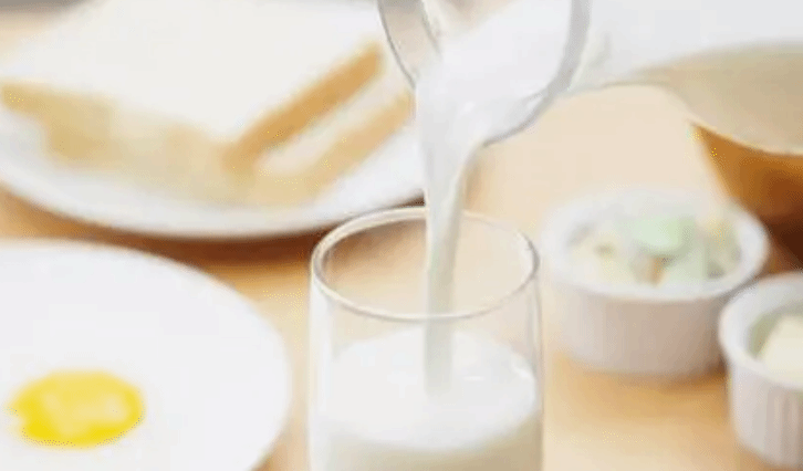 中老年人要不要每天吃乳制品？补钙注意这几点