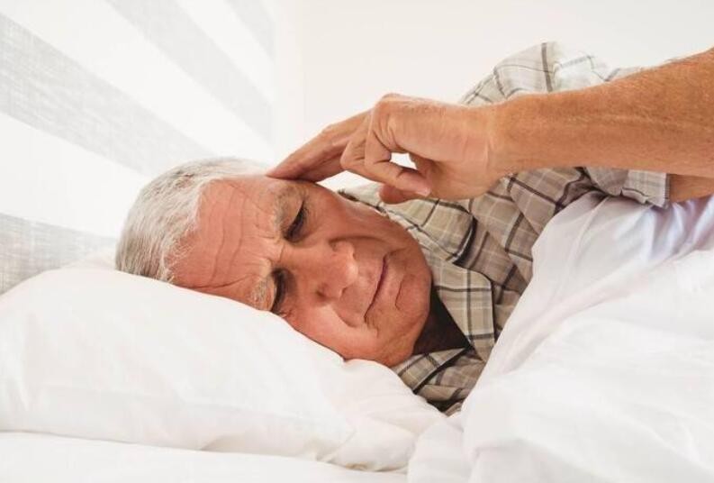 医“心”为老：揭秘老人为什么容易失眠