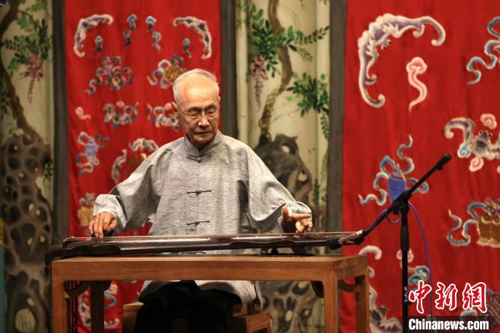 恭王府里好戏连台非遗演出季迎来青春力量