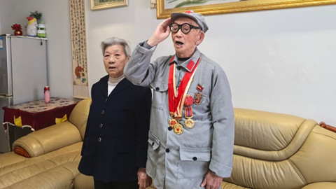 时代人物丨百岁老兵的军礼