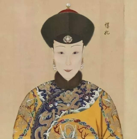 她出身低贱 却因太后一句话赢得乾隆专宠 