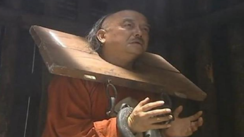 和珅作为官场的老油条 为何不给自己留后路呢
