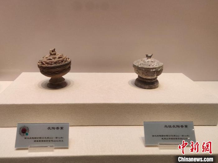 图为福建闽越王城博物馆展出的文物。　叶秋云 摄