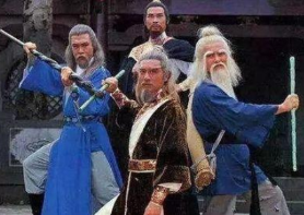 郭靖有10多位老师 谁对他影响最大 不是洪七公