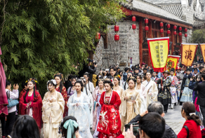 传统节日“花朝节”走红  “朝”字怎么读