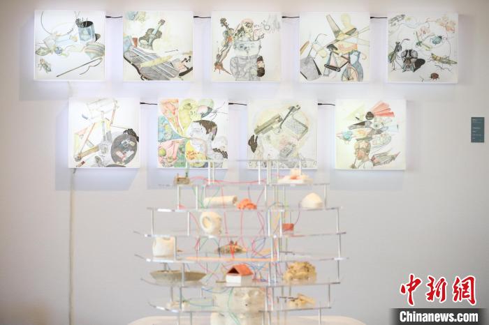 图为“记忆·幻象——曹力艺术”展览展出的艺术作品。 瞿宏伦 摄 图为“记忆·幻象——曹力艺术”展览展出的艺术作品。 瞿宏伦 摄