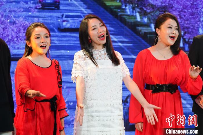图为雨滴人声乐团彩排照片 刘冉阳 摄