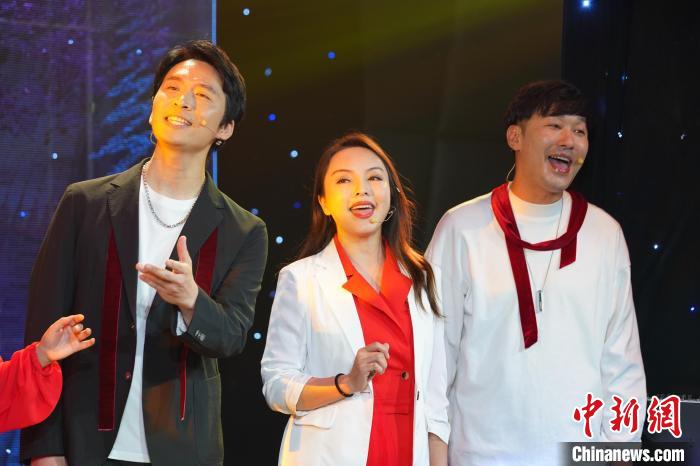 图为雨滴人声乐团彩排照片 刘冉阳 摄