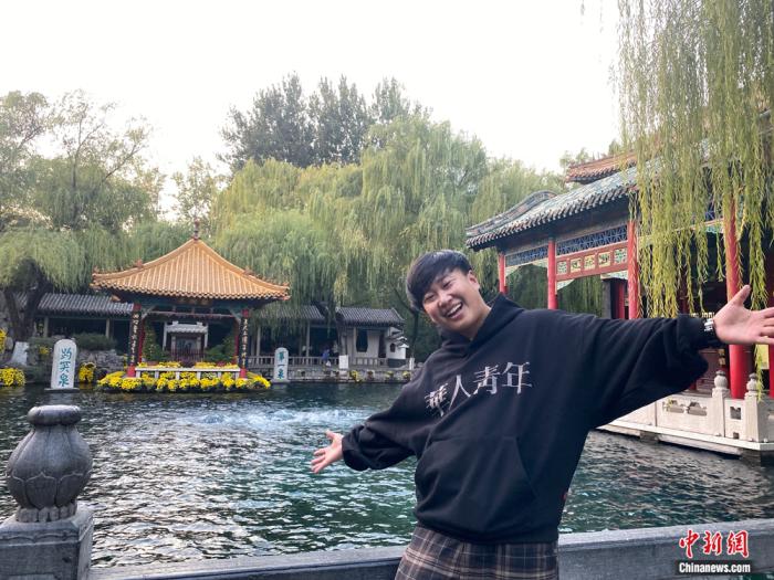 图为曹雨。受访者供图 图为曹雨。受访者供图