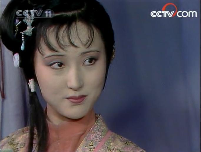 图片来源:87版《红楼梦》视频截图 图片来源:87版《红楼梦》视频截图