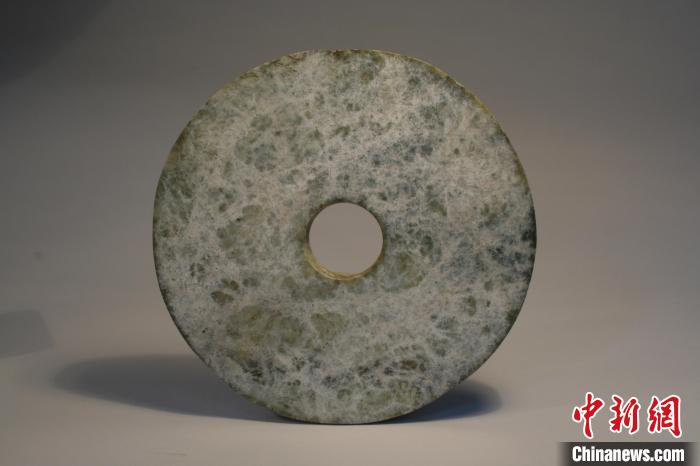 浙江文化观察:良渚玉器鸟立高台图符是啥意思?