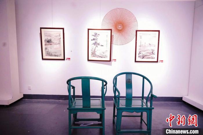 “艺海丝路”特展现场。 上海艺术品博物馆 供图 “艺海丝路”特展现场。 上海艺术品博物馆 供图