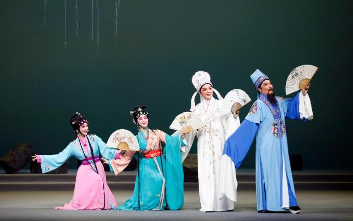 由著名昆曲表演艺术家汪世瑜执导的越剧《狮吼记》福州首演