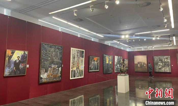 “东北工业题材美术作品国内巡展”北京启帷 高凯 摄 “东北工业题材美术作品国内巡展”北京启帷 高凯 摄