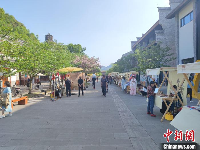 临海紫阳街一景。 傅飞扬 摄 临海紫阳街一景。 傅飞扬 摄