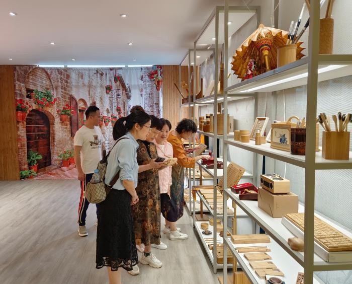 在昌台胞走进非遗文化博物馆：感受非遗魅力 弘扬中华传统文化