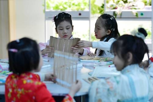 “六一”国际儿童节 在文学作品里回忆童年