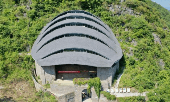 中国启动新一轮巫山龙骨坡遗址考古发掘