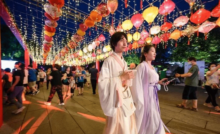 太美了 眼睛挪不开！济南这里 朋友圈刷屏