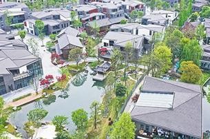 四川成都特色文化商业街区走红