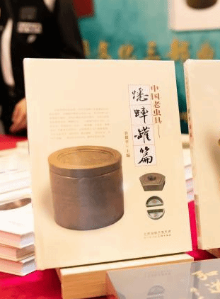 “蟋蟀文化三部曲”系列图书：透过蟋蟀还原中国古代生活方式