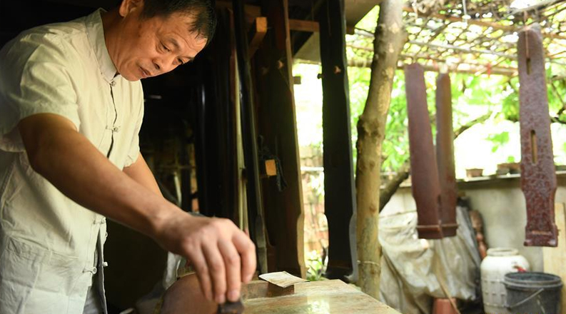 杭州乡村斫琴师