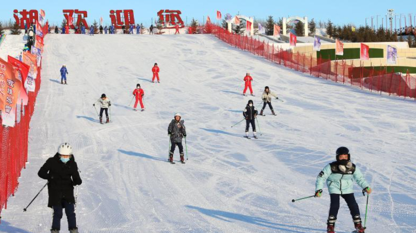 走进雪场 感受冰雪运动的魅力