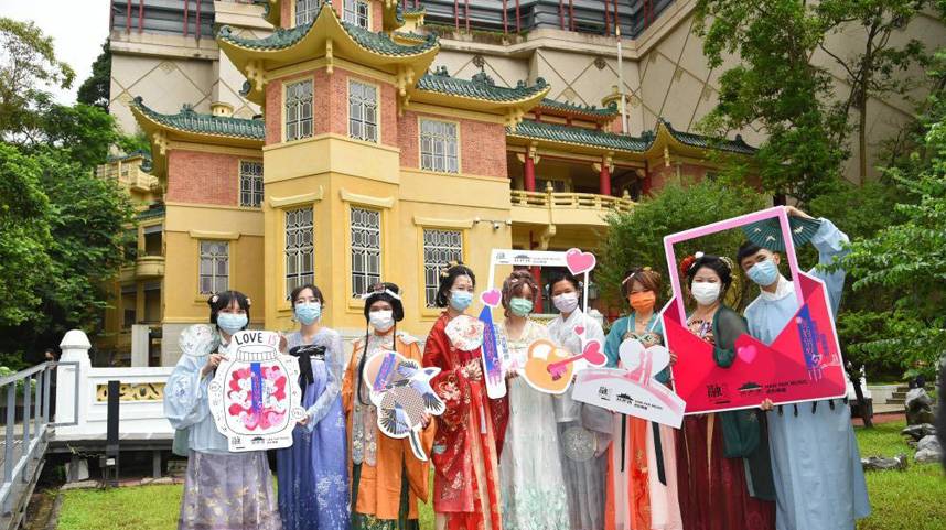 七夕佳节，汉服之美绽放香港“虎豹别墅”