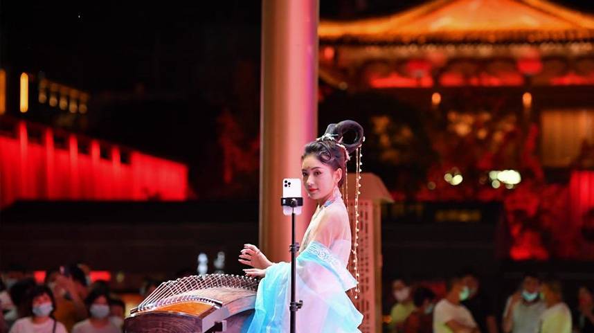 西安曲江：古典园林展新貌 唐风遗韵引客来