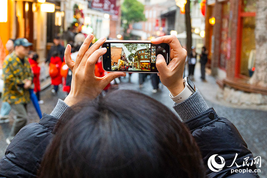 出片率百分百，随便一拍都是大片既视感。实习生 李雨泽摄