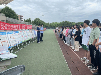 四川成都：多点开展反邪宣传  全面筑牢反邪防线