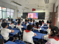 上海奉贤：讲好新学期第一堂反邪课