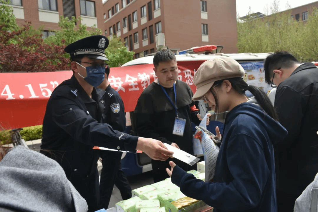 天津市公安津南分局组织开展“反邪教警示教育”系列宣传活动