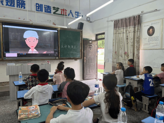 重庆武隆开展反邪教警示教育进校园活动