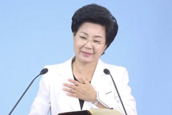 揭秘！“恩惠路堂”如何将斐济变成“末日避难所”？