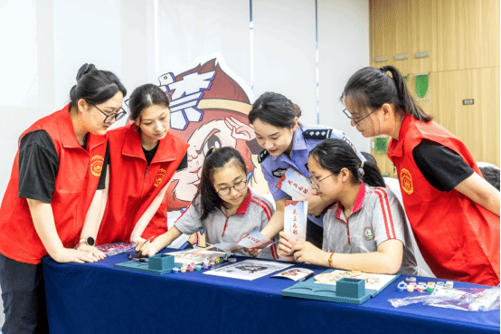 江苏常州：反邪宣传进景区 打造“无邪”风景线