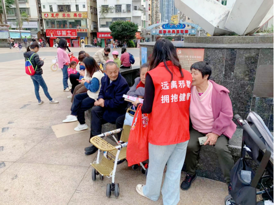 广东龙岗：舞龙掀起反邪风  扬帆共筑新防线