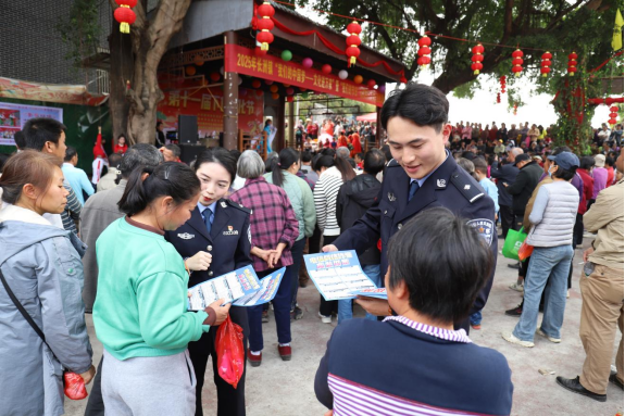 广西梧州：共赏“下俚瑰宝” 筑牢反邪防线