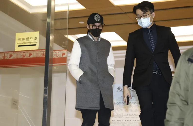 知名男演员卷入杀人案，已被转为被告！录音曝教唆信徒串供……