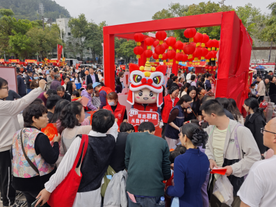 广东宝安：非遗舞龙传福韵  反邪正气护平安