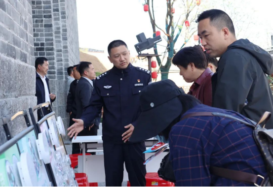 湖北省随州市公安局组织开展第十个全民国家安全教育日活动