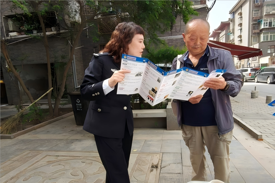 陕西西安：人大代表深入社区进行反邪教宣传