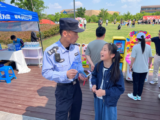 上海青浦：积极开展青少年反邪教警示宣传