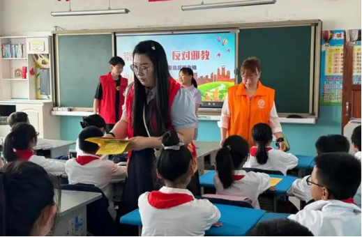 甘肃玉门：开学季反邪教警示教育进校园