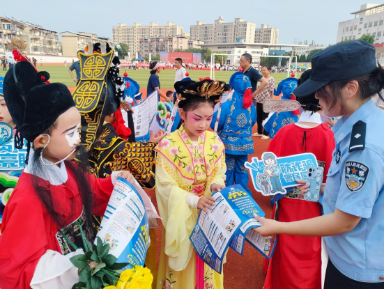 安徽怀宁：戏韵传清音  反邪润人心