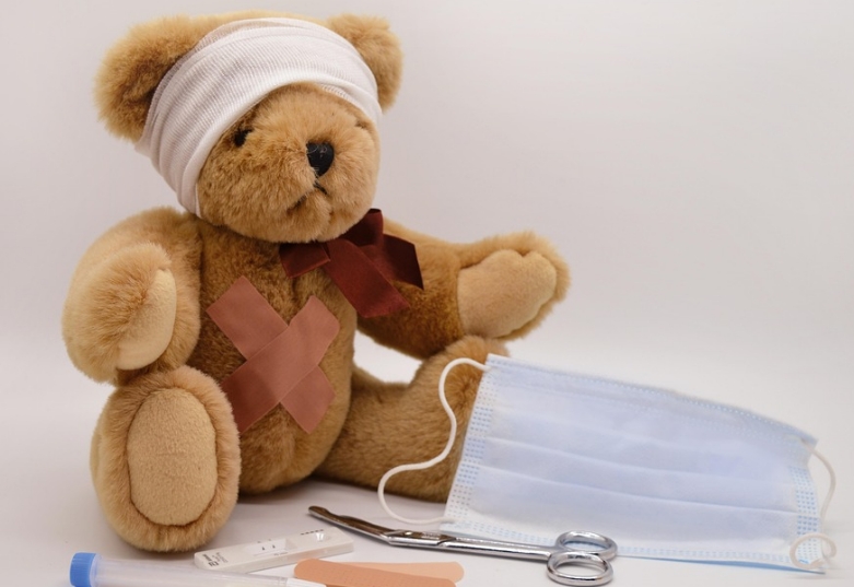 脆弱心理的利用:邪教组织对病患群体及其家属的渗透机制与干预策略探析