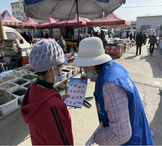 甘肃酒泉：集市普法不松懈  反邪意识入人心