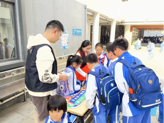 广东深圳：法治护航青春路 反邪筑牢安全墙