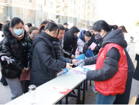 山东省济宁市兖州区利用宪法宣传日开展反邪教宣传活动