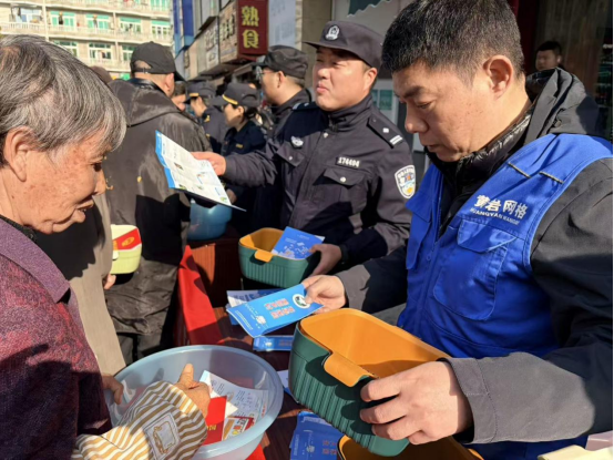 浙江台州：宪法宣传日里话反邪 黄岩区掀起法治防邪热潮